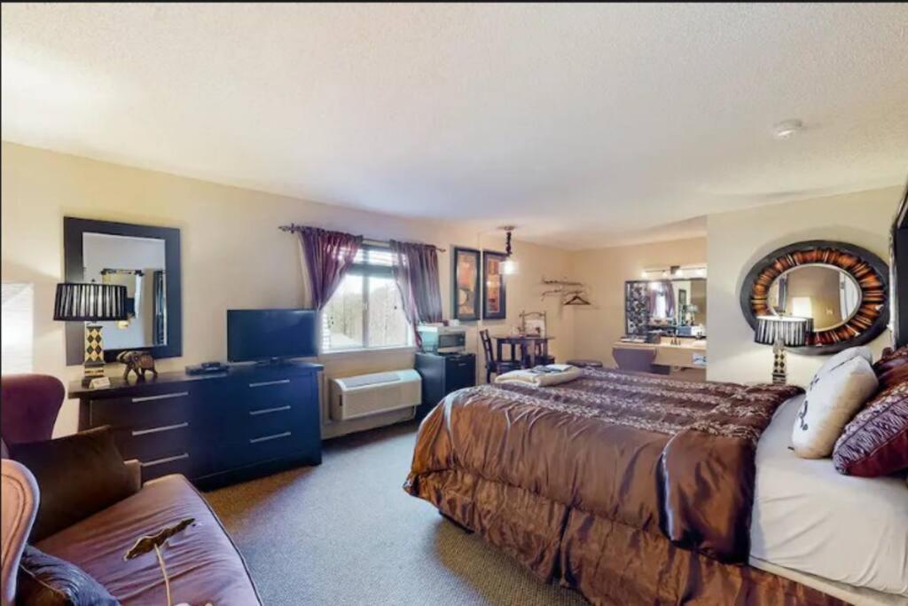 Suite Dreams 101 - Tradewinds ยูเรกาสปริงส์ ภายนอก รูปภาพ